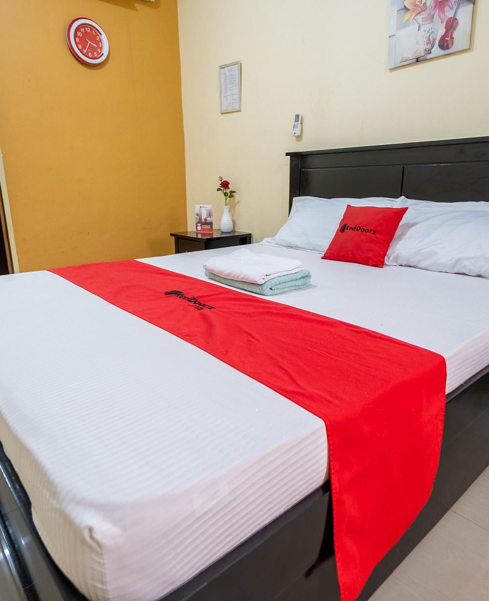 RedDoorz Standard Room