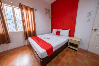 RedDoorz near Walking Street Angeles City