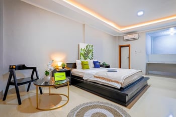 Urbanview TWH Costel near Stadion Maguwoharjo Yogyakarta