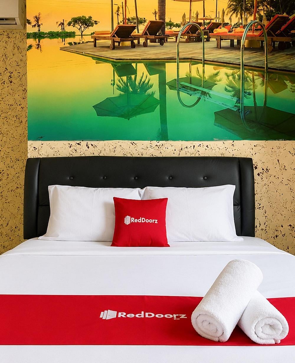 RedDoorz Room