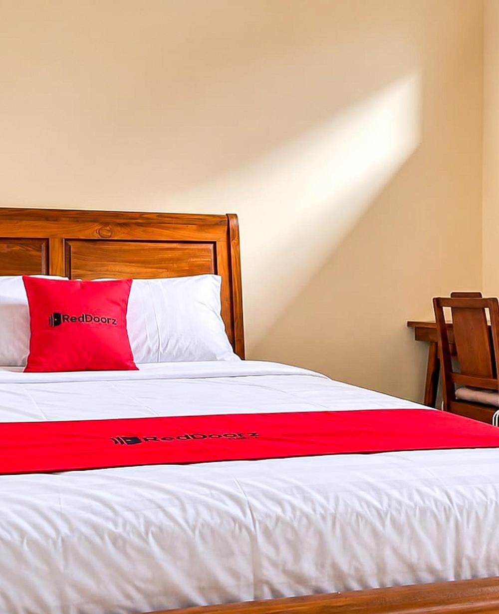 RedDoorz Room