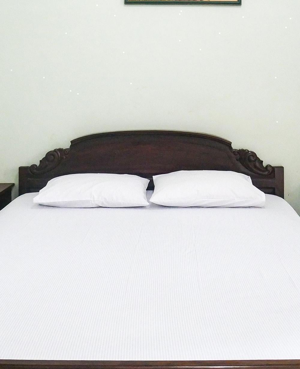 SALE Room