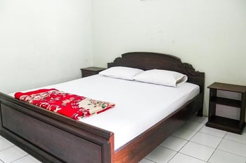 Hotel Garuda Syariah near Alun Alun Banjarnegara