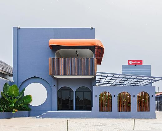 RedDoorz Plus Syariah near Mall Boemi Kedaton Lampung