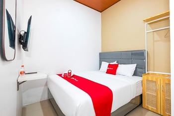 RedDoorz Syariah near UNIMUS 3 Semarang