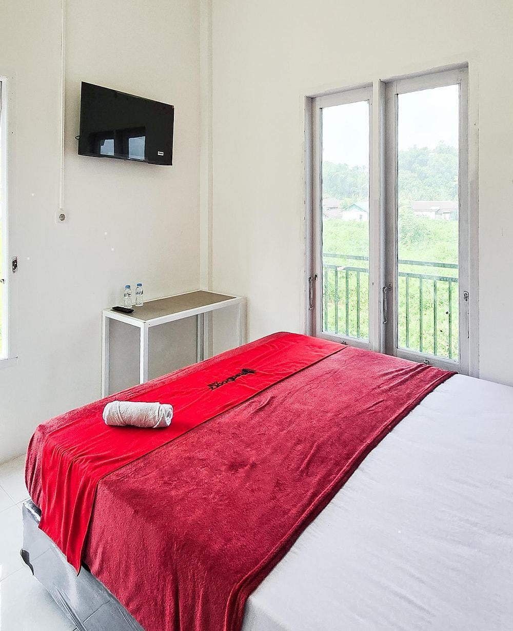 RedDoorz Single Room