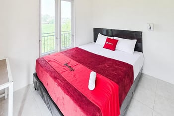 RedDoorz near Juwata Airport 4 Tarakan
