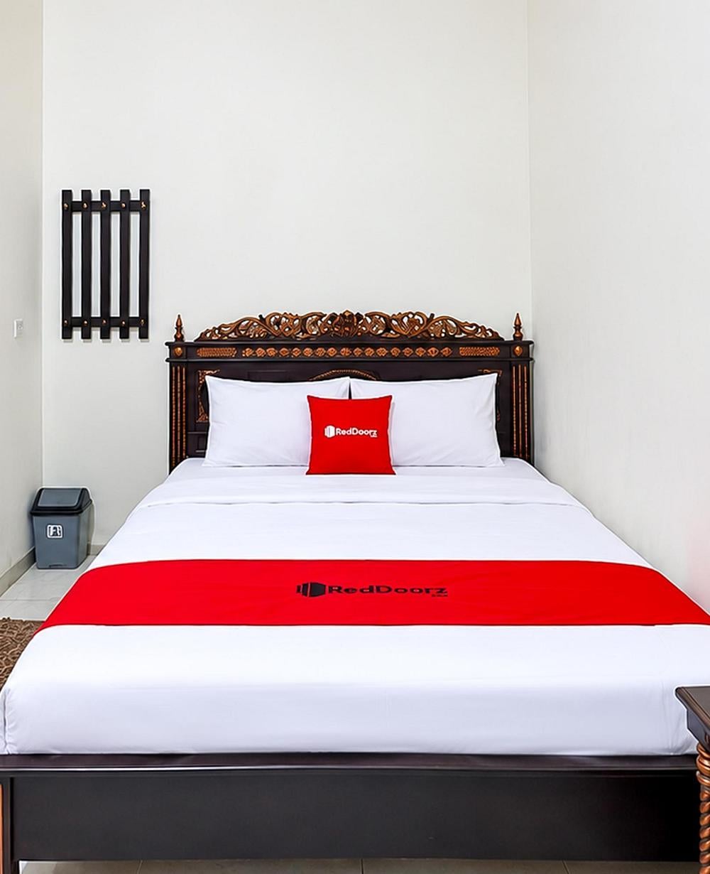RedDoorz SALE