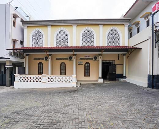 RedDoorz Syariah @ Homestay Attin Tugu Jogja