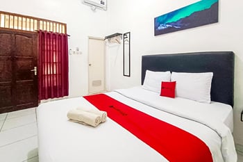 RedDoorz near Alun Alun Klaten
