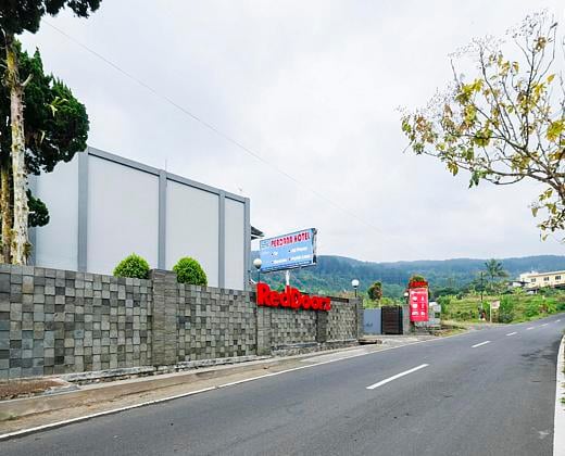 RedDoorz near Lokawisata Baturaden