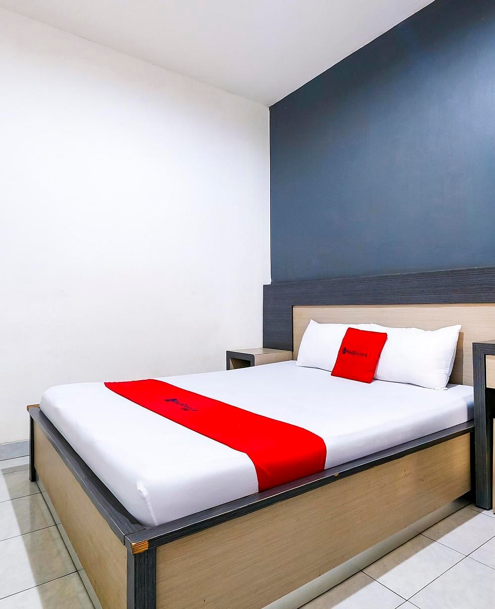 RedDoorz Room