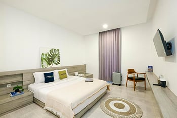 Urbanview Hotel JJ Bukitsari Semarang