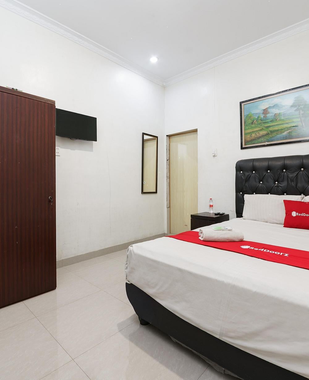 RedDoorz Room