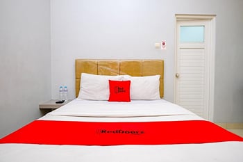 RedDoorz near Ramai Mall Malioboro 2