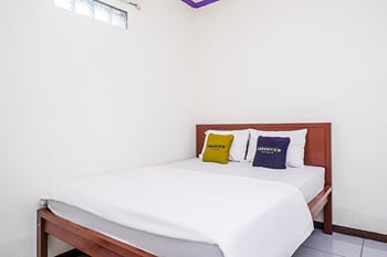 Urbanview Syariah Zidney 3 Salatiga by RedDoorz