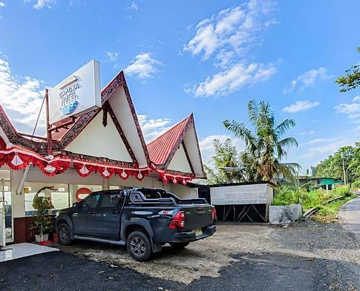 Urbanview Gapura Hotel Parapat