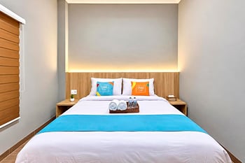 SANS Vibes Anggrek Residence Medan