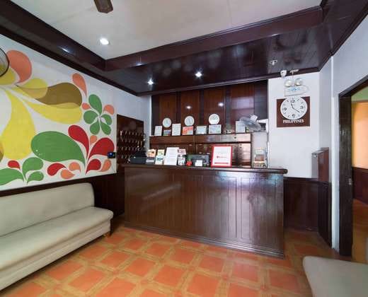 RedDoorz near Walking Street Angeles City