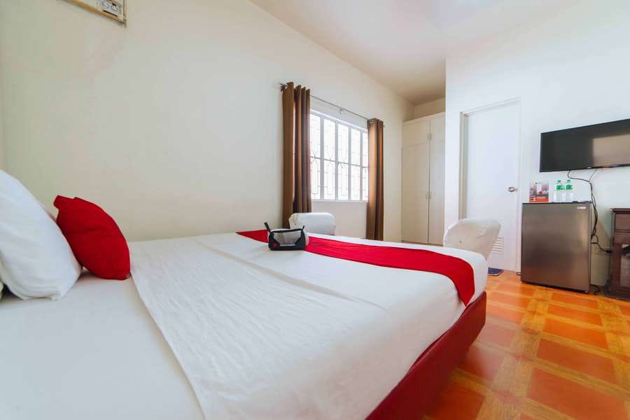 Book RedDoorz near Walking Street Angeles City only at RedDoorz