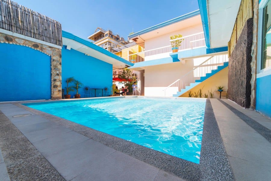 RedDoorz near Walking Street Angeles City