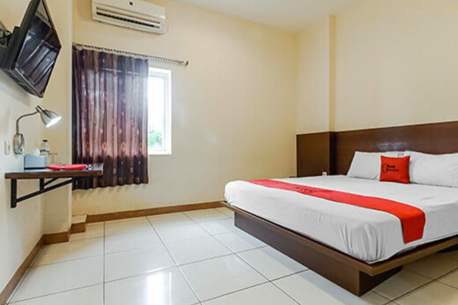 RedDoorz Plus @ Karebosi Area 2