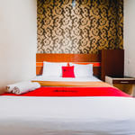 RedDoorz Plus @ Grand City Inn Makassar