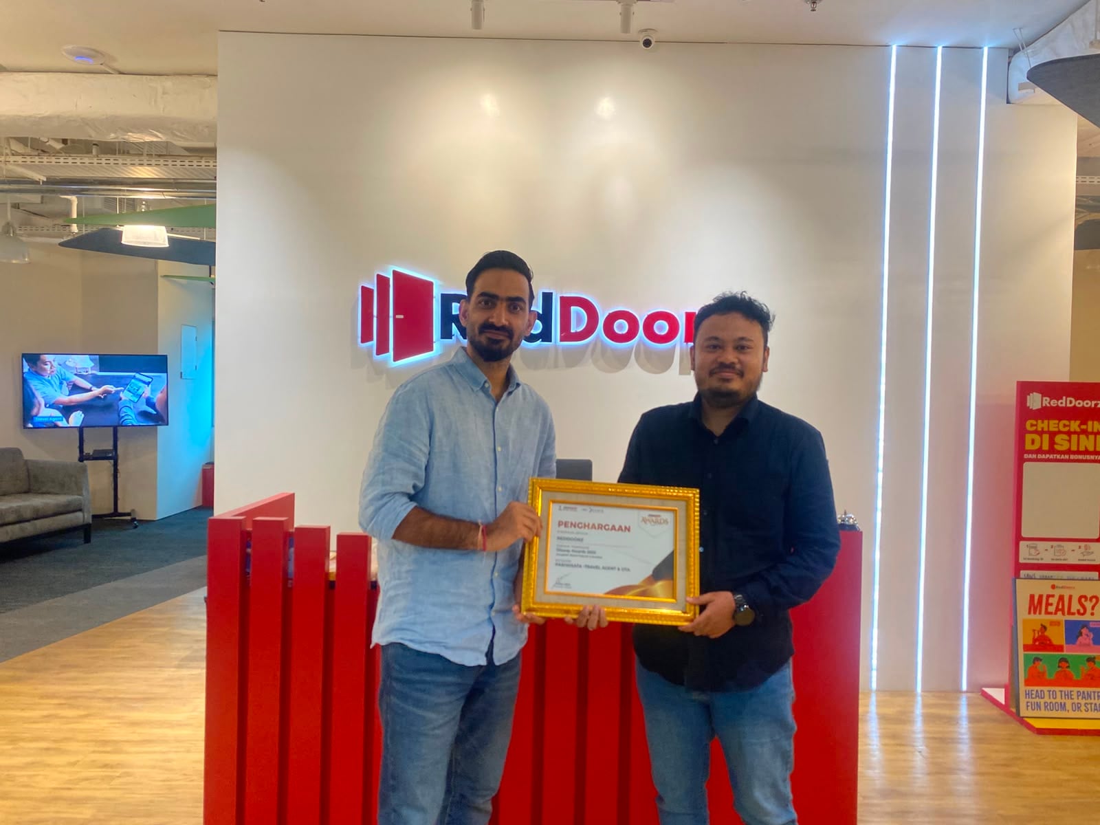 RedDoorz Recognized Among Indonesia’s Most Popular Brands at Disway Awards 2025